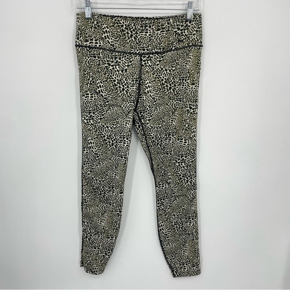 Nike gym tights Training One Sculpt 7/8 tight black leopard sz L ck3072 jaguar - Picture 2 of 11